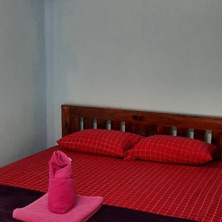 Funky Fish Hostels Ko Lanta Exterior foto