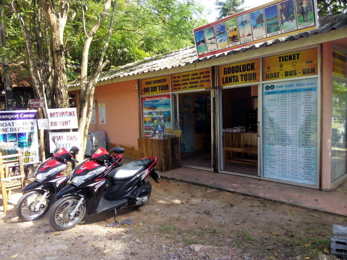 Funky Fish Hostels Ko Lanta Exterior foto