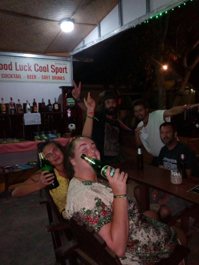 Funky Fish Hostels Ko Lanta Exterior foto